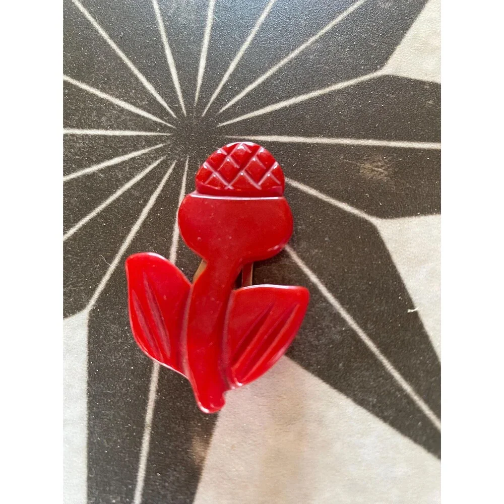 Vintage Cherry Red Heavy Carve Bakelite Acorn Top Flower Brooch Dress Clip